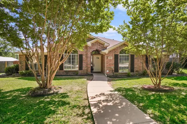 10307 Little Valley Road, Fort Worth, TX 76108