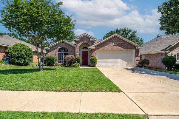 1715 Cedar Elm Drive, Corinth, TX 76210