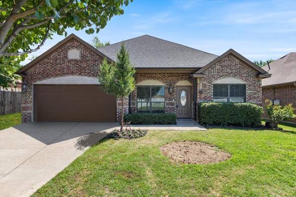 516 N Rogers Road, Irving, TX 75061