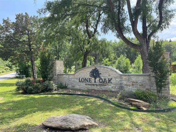 255 Bent Oak Drive, Pottsboro, TX 75076