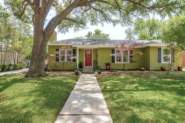 6433 Darwood Avenue, Fort Worth, TX 76116