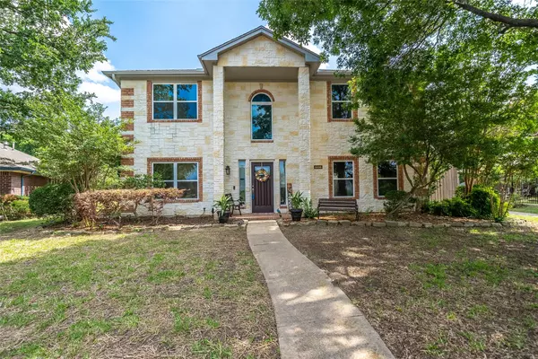 5006 Glen Vista Drive, Garland, TX 75044