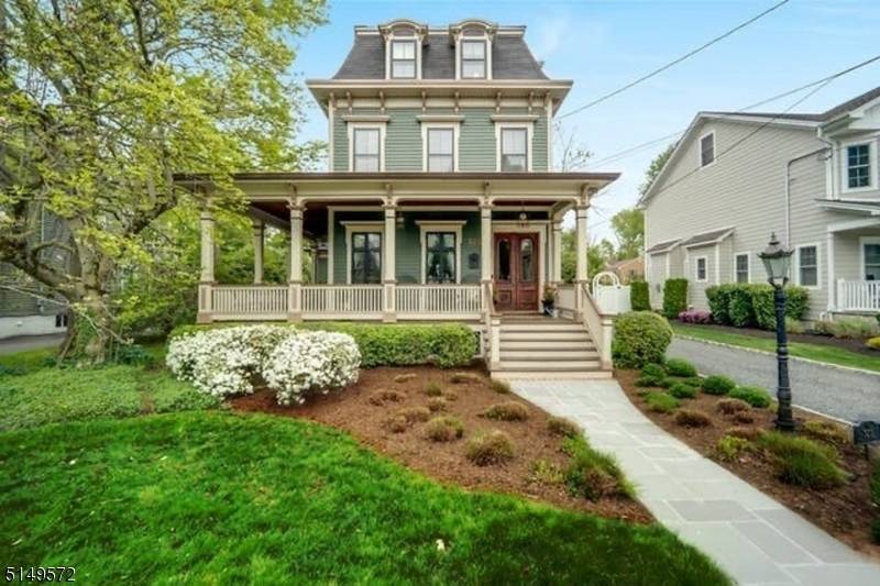 323 Prospect Street, Westfield Town, NJ 07090