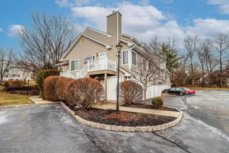 Bedminster Twp., NJ 07921,23 Tory Ct