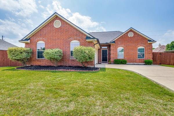 116 Price Circle, Hackberry, TX 75036