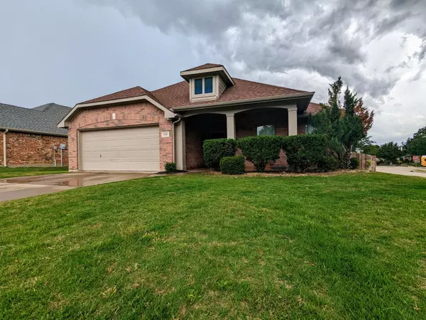 1300 Chase Trail, Mansfield, TX 76063