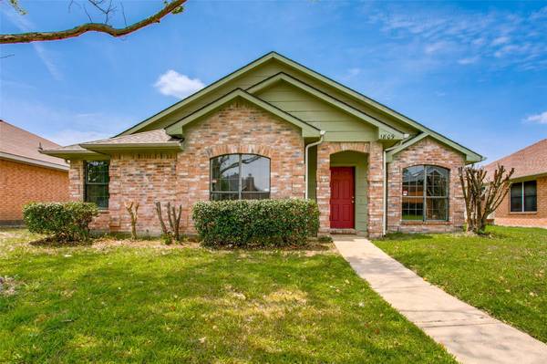 1809 Cool Springs Drive, Mesquite, TX 75181