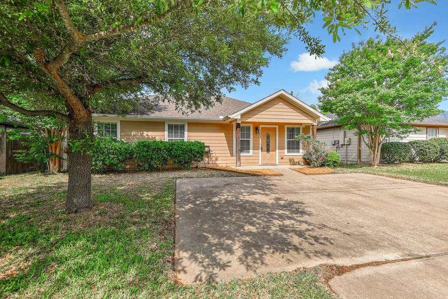 1602 S Montgomery Street, Sherman, TX 75090