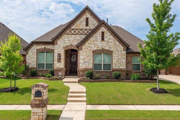 9112 Glendara Drive, North Richland Hills, TX 76182