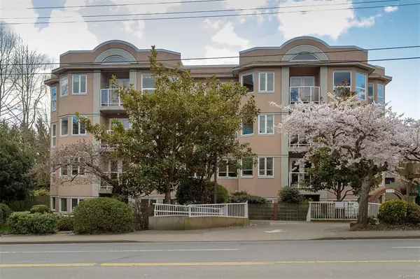 Victoria, BC V8T 2C1,1519 Hillside Ave #101