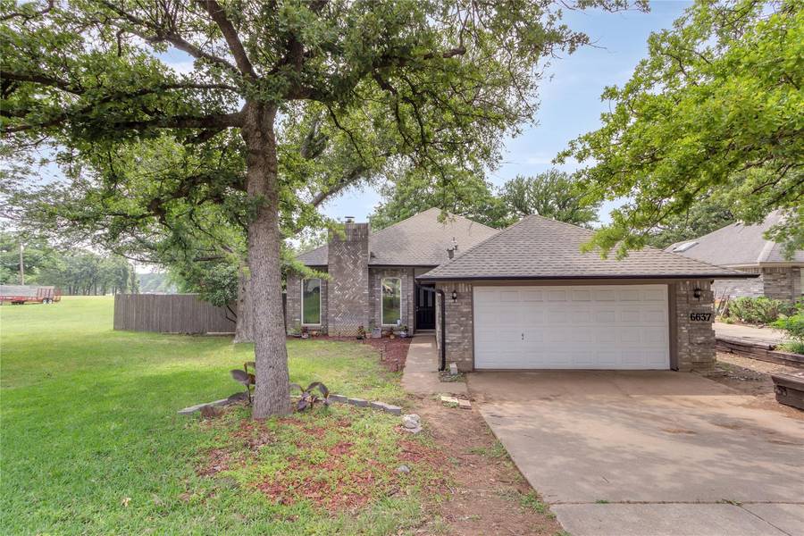 6637 Townlake Circle, Arlington, TX 76016