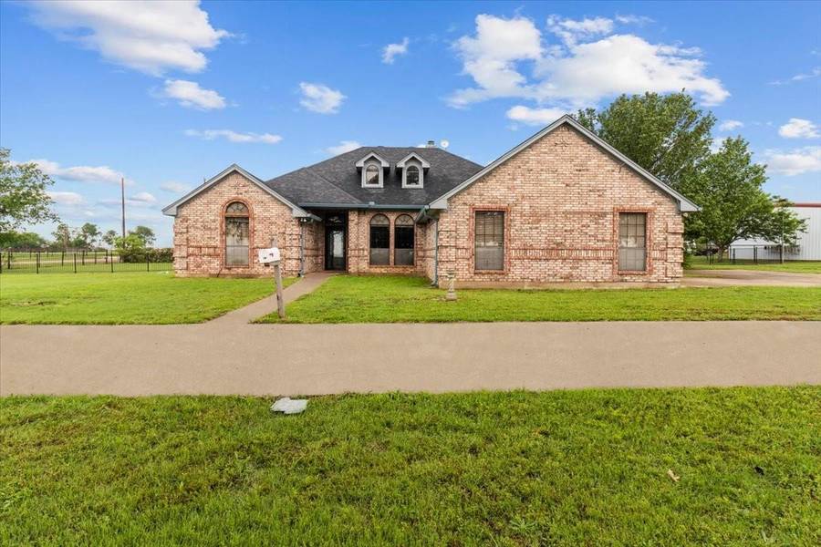 716 N Main Street, Godley, TX 76044