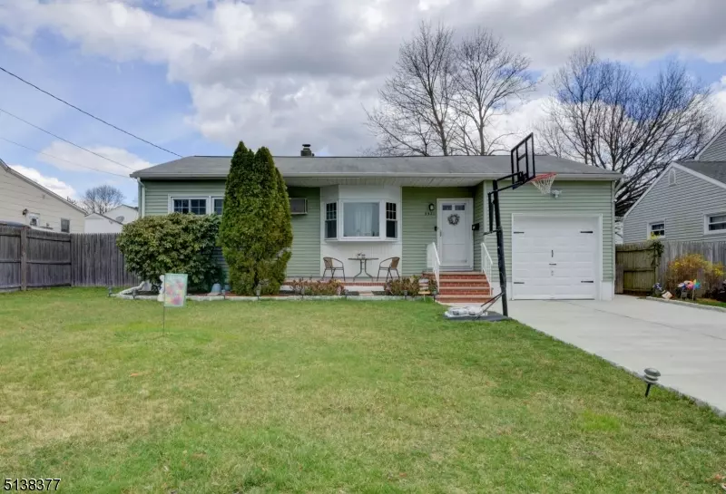 3321 Banta Rd, South Plainfield Boro, NJ 07080