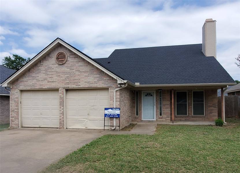 6332 Glen Knoll Drive, Fort Worth, TX 76179