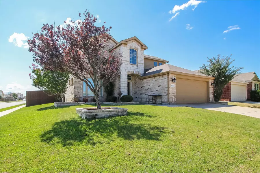 6257 Granite Creek Drive, Fort Worth, TX 76179