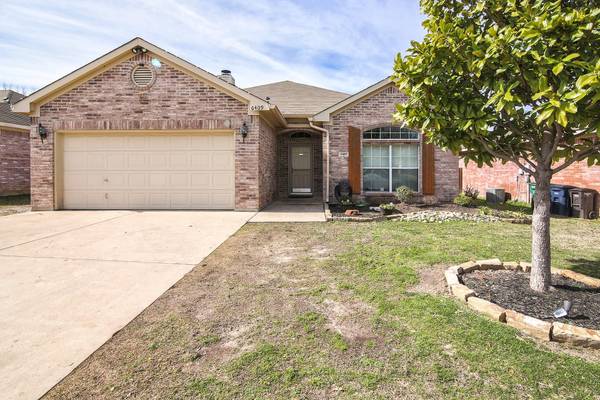 6409 Downeast Drive, Fort Worth, TX 76179