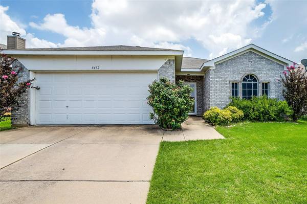 6432 Bay Lake Drive, Fort Worth, TX 76179