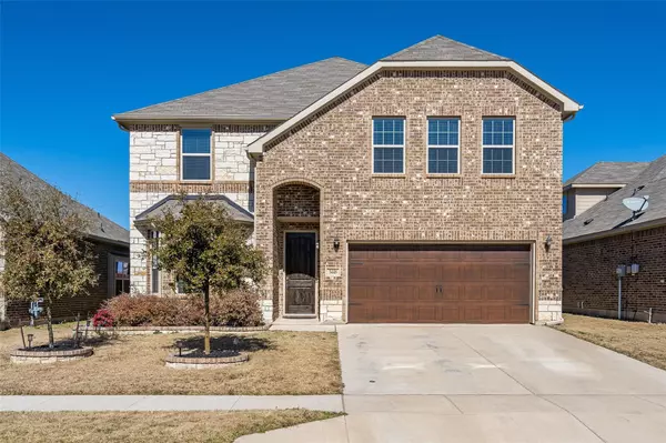 5448 Tuxbury Pond Drive, Fort Worth, TX 76179