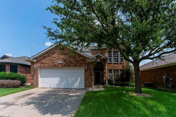 6348 Ferncreek Lane, Fort Worth, TX 76179