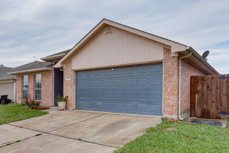 5720 Magnum Drive, Arlington, TX 76018