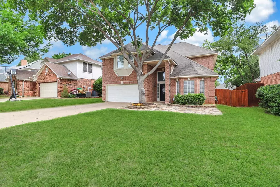 1806 Hunters Ridge Drive, Grapevine, TX 76051