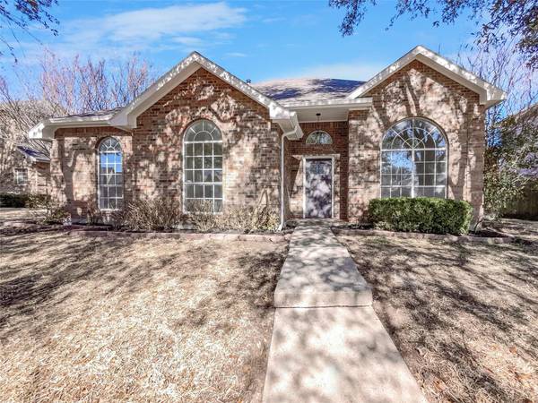 715 Oteca Drive,  Desoto,  TX 75115