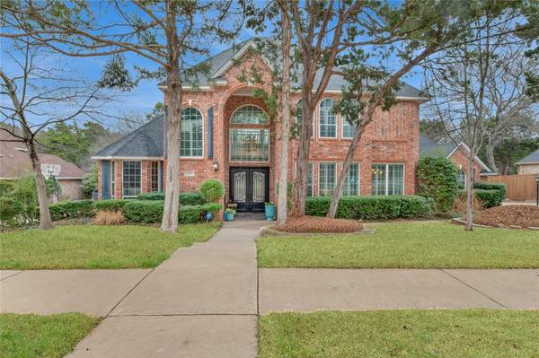 820 Knoll Manor Court, Cedar Hill, TX 75104