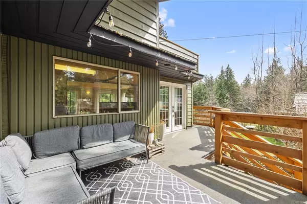 Quadra Island, BC V0P 1H0,1368 Hooley Rd