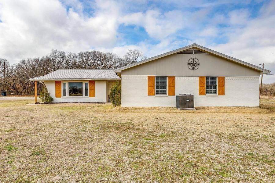 2361 County Road 1102, Grandview, TX 76050