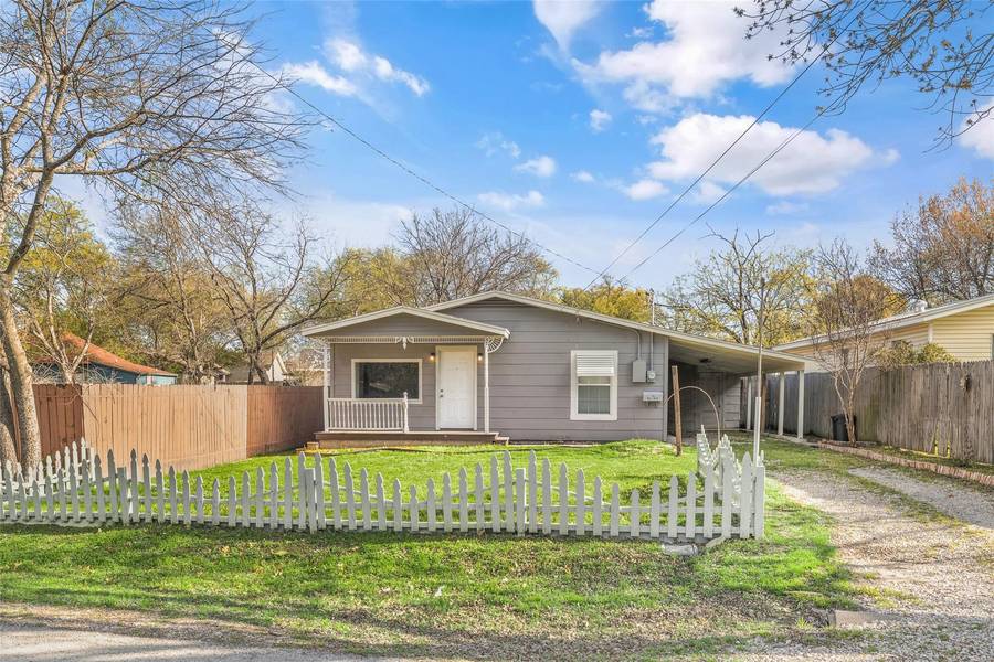 105 Maledon Street, Waxahachie, TX 75165