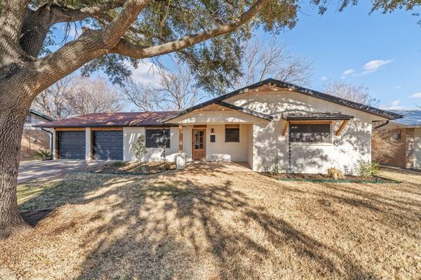 2206 16th Street, Brownwood, TX 76801