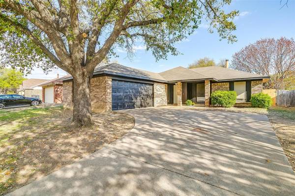 2612 Echo Point Drive, Fort Worth, TX 76123