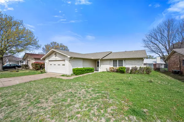 Arlington, TX 76014,713 Timberview