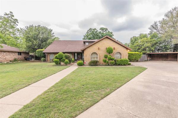 2410 Perryland Drive, Arlington, TX 76013