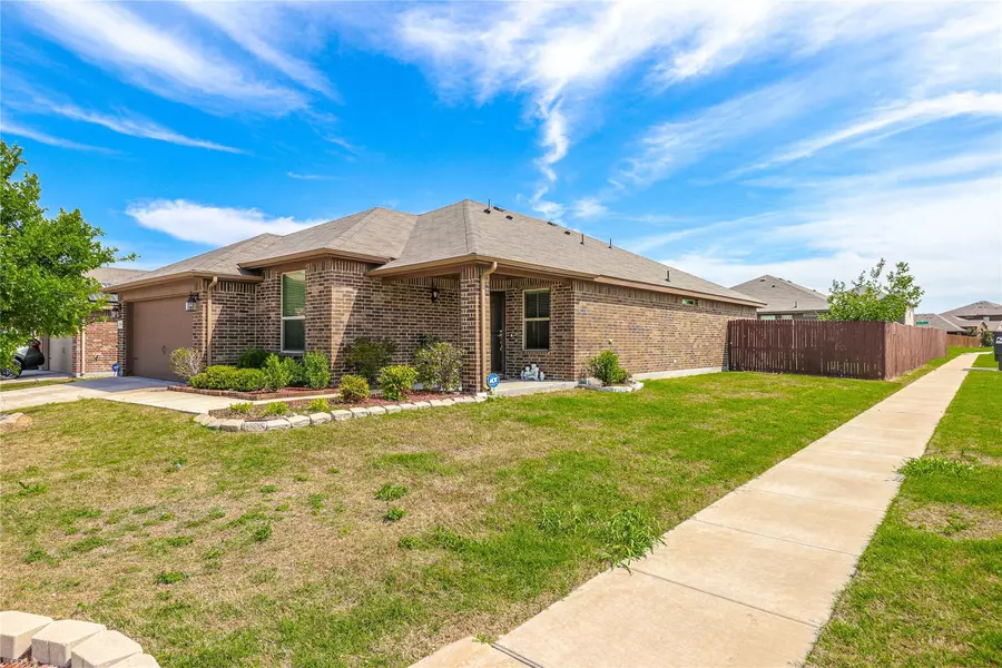 2721 Swift Creek Drive, Fort Worth, TX 76123