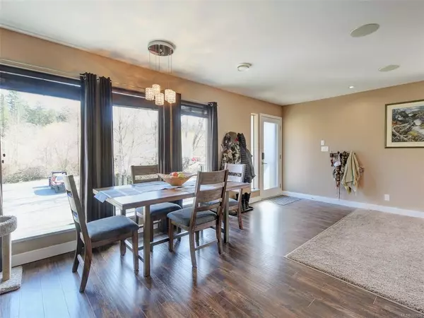 Langford, BC V9B 6H3,674 Goldie Ave