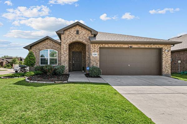 1205 Erika Lane, Forney, TX 75126