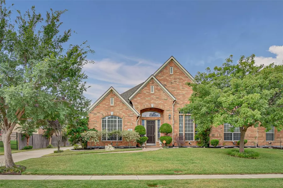 1305 Fox Lane, Mansfield, TX 76063