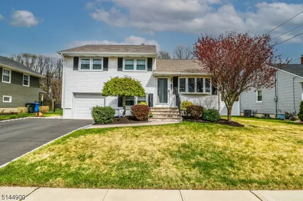 122 Fordham Pl, Woodbridge Twp., NJ 07067