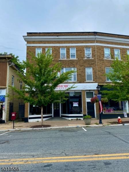 160 MAIN ST, Hackettstown Town, NJ 07840