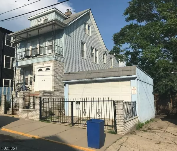 27 Oraton St, Newark City, NJ 07104