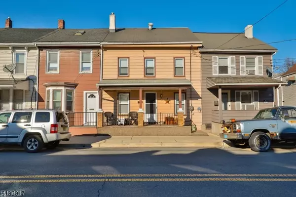 111 Sitgreaves St, Phillipsburg Town, NJ 08865