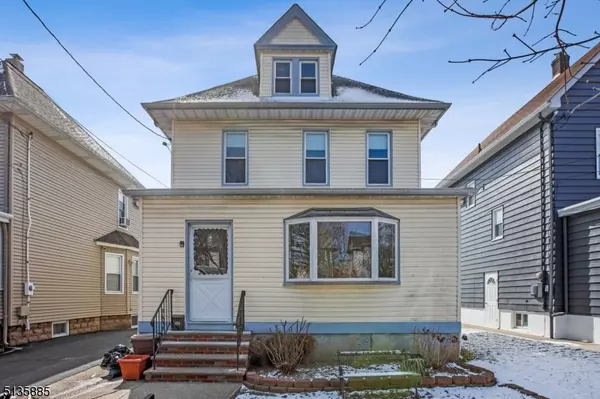 33 Clinton Ave, Clifton City, NJ 07011