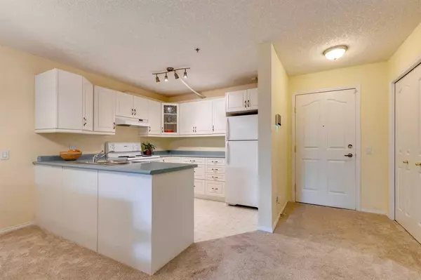 Calgary, AB T3H 3L9,1818 Simcoe BLVD SW #3150