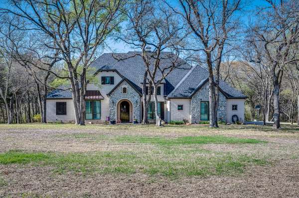 305 Mangrum Drive, Waxahachie, TX 75167