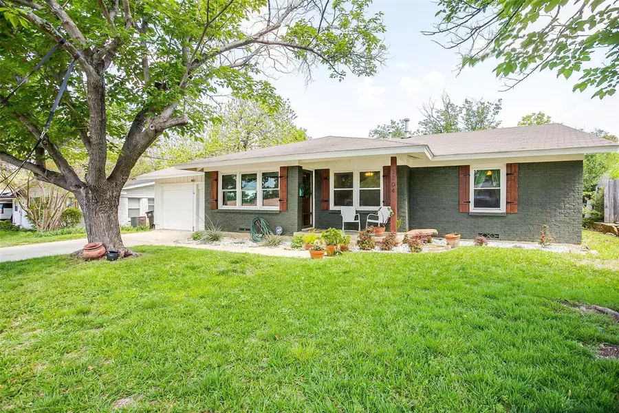 3304 Leith Avenue, Fort Worth, TX 76133