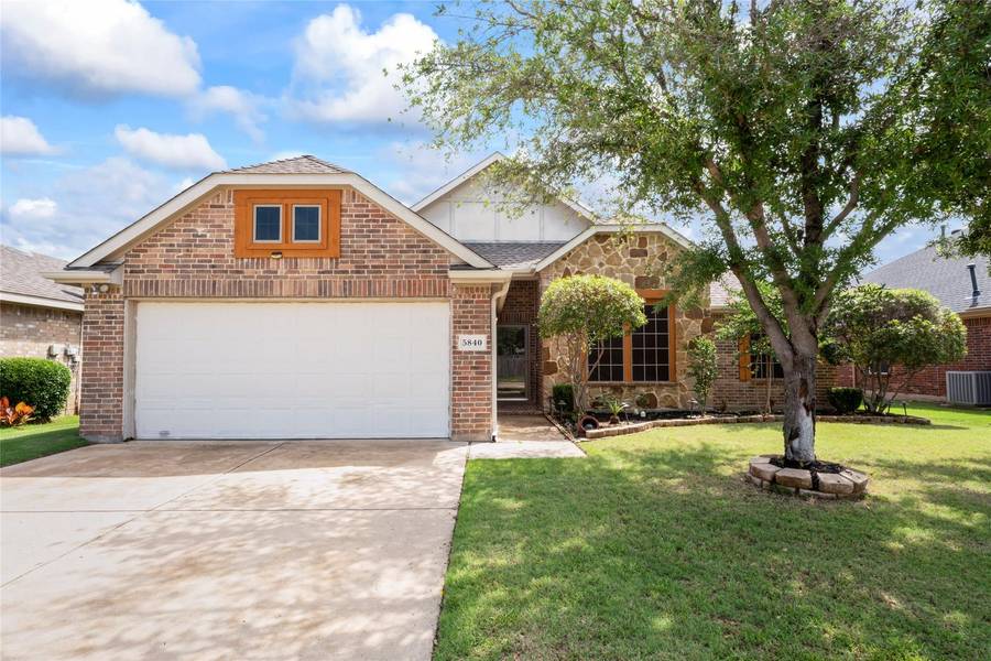 5840 Somerton Drive, Grand Prairie, TX 75052