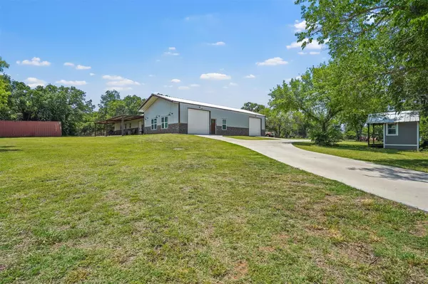 Burleson, TX 76028,716 Hunting Brook Court