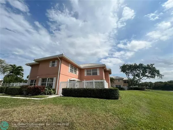 West Palm Beach, FL 33409,1924 Stratford Way  #39D