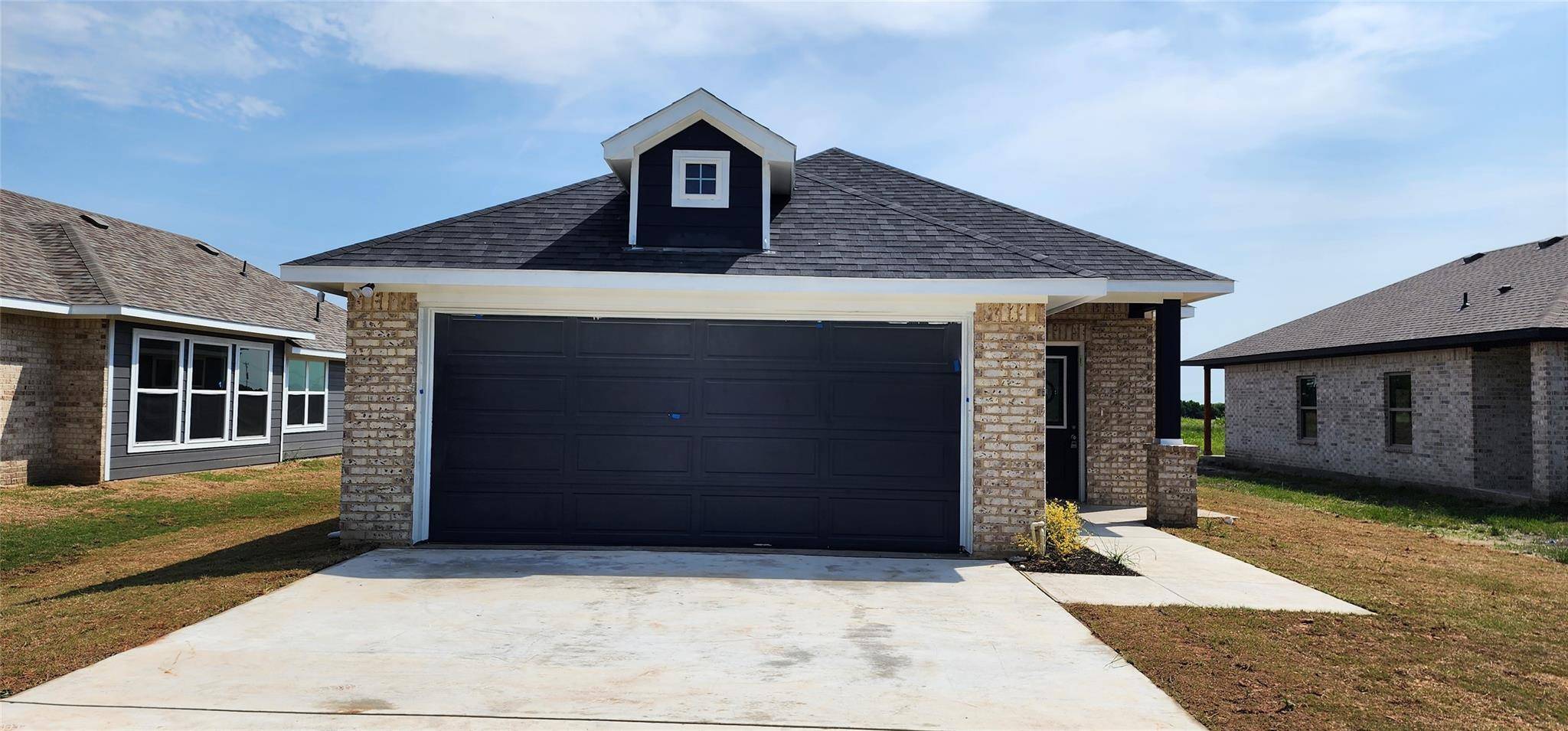 600 Garrett Avenue, Garrett, TX 75119